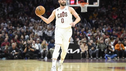 功勋！骑士计划退役乐福0号球衣 已通知本人