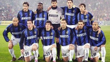 换帅如换刀，换阵如换腰。国际米兰欧冠首发就应该坚持3-5-2