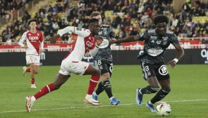 法甲天王山之战：斯特拉斯堡主场抗巴黎，能否创造奇迹？