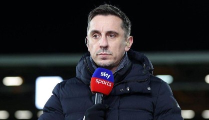 欧冠利物浦被翻盘？内维尔：我不会惊讶，他们将赢得英超、联赛杯