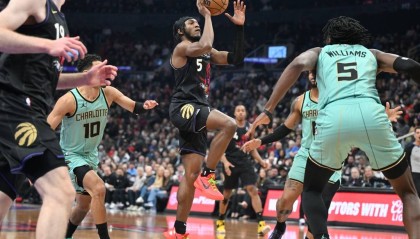 珀尔特尔24+12马威18+12 奎克利19分猛龙胜黄蜂