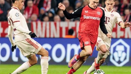 3-0横扫！德甲领头羊火力全开，欧冠劲敌无力反击，阿隆索面临绝境