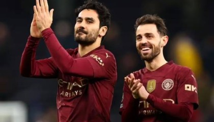 曼城球星恳求瓜迪奥拉不要在合同到期时将他出售