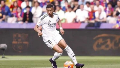 28-8！巴黎狂飙168天：连虐西甲2豪门英超4强，冲击6冠王