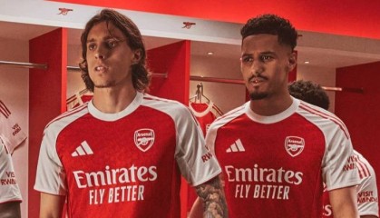 阿森纳发布2025-26赛季主场球衣，将在对纽卡的比赛中首次亮相