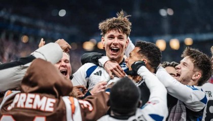 一场3-0，让前欧冠冠军重拾信心：领先第三名5分，重返德甲的希望渐显