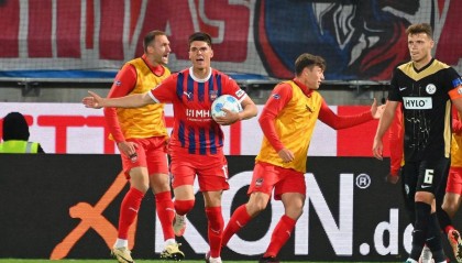 德甲升降级附加赛：海登海姆2-2埃弗斯堡，施密特战术调整逆转比分