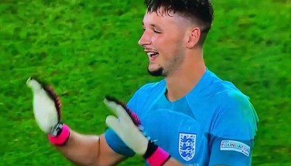 阿莫林想3000万买前曼城门将替代奥纳纳！英冠接连创纪录，其愿加盟曼联